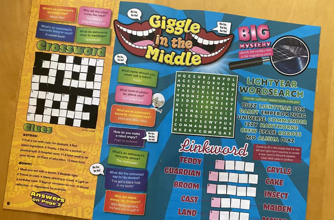 Kids Alive! Giggle in the Middle pages