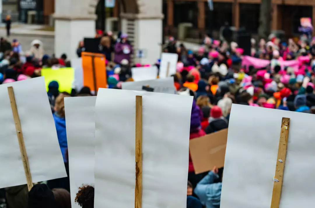 Photo shows people protesting