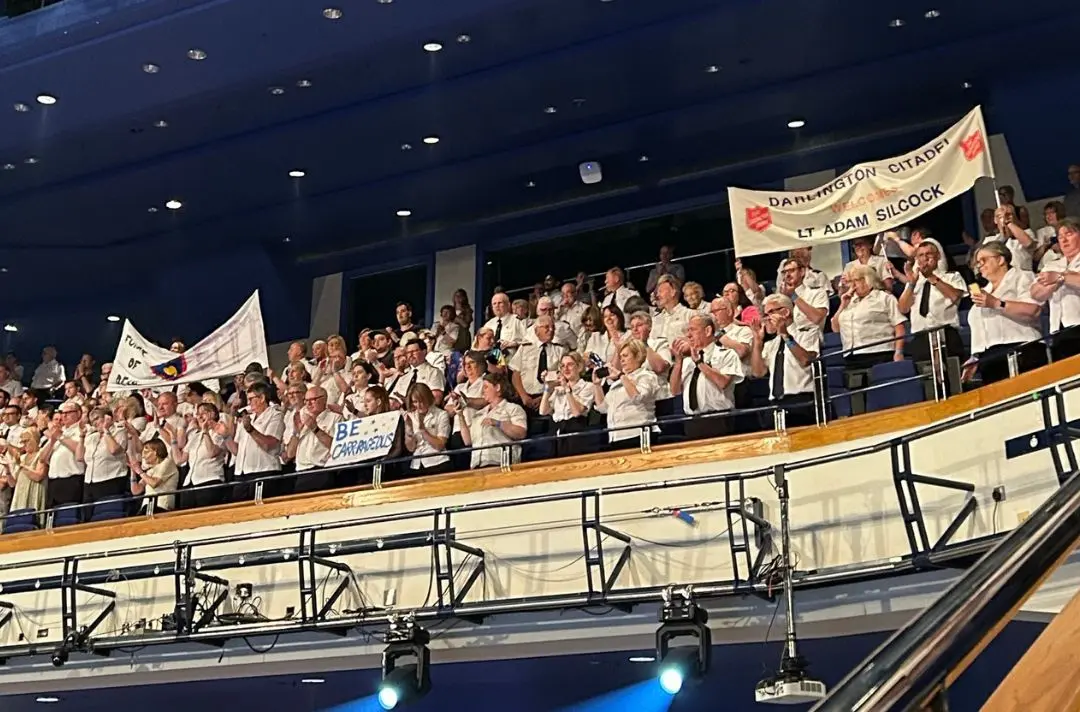 Banners in the audience for new lieutenants