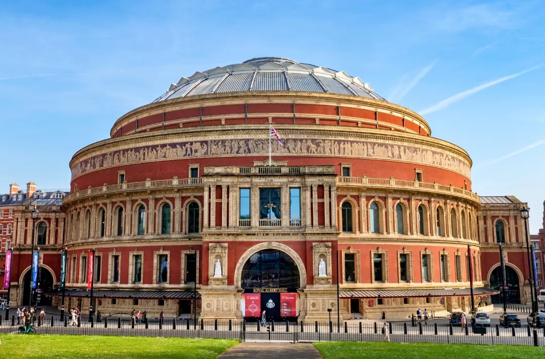A photo shows the Royal Albert Hall.