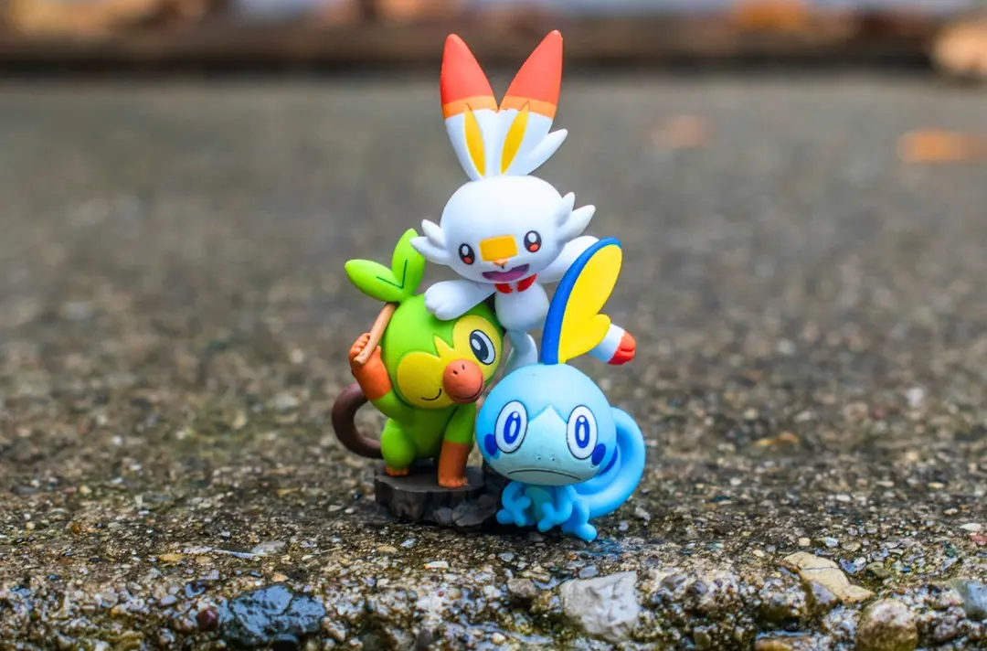 A photo shows a model of three Pokémon.