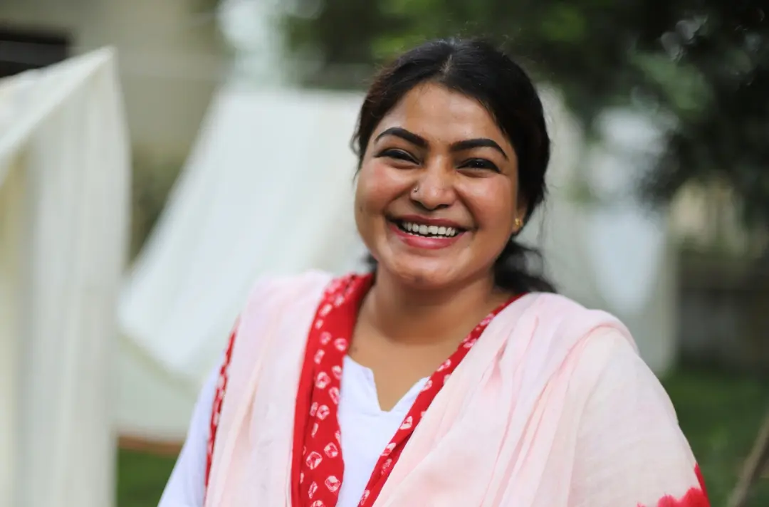 A photo shows a picture of a woman.