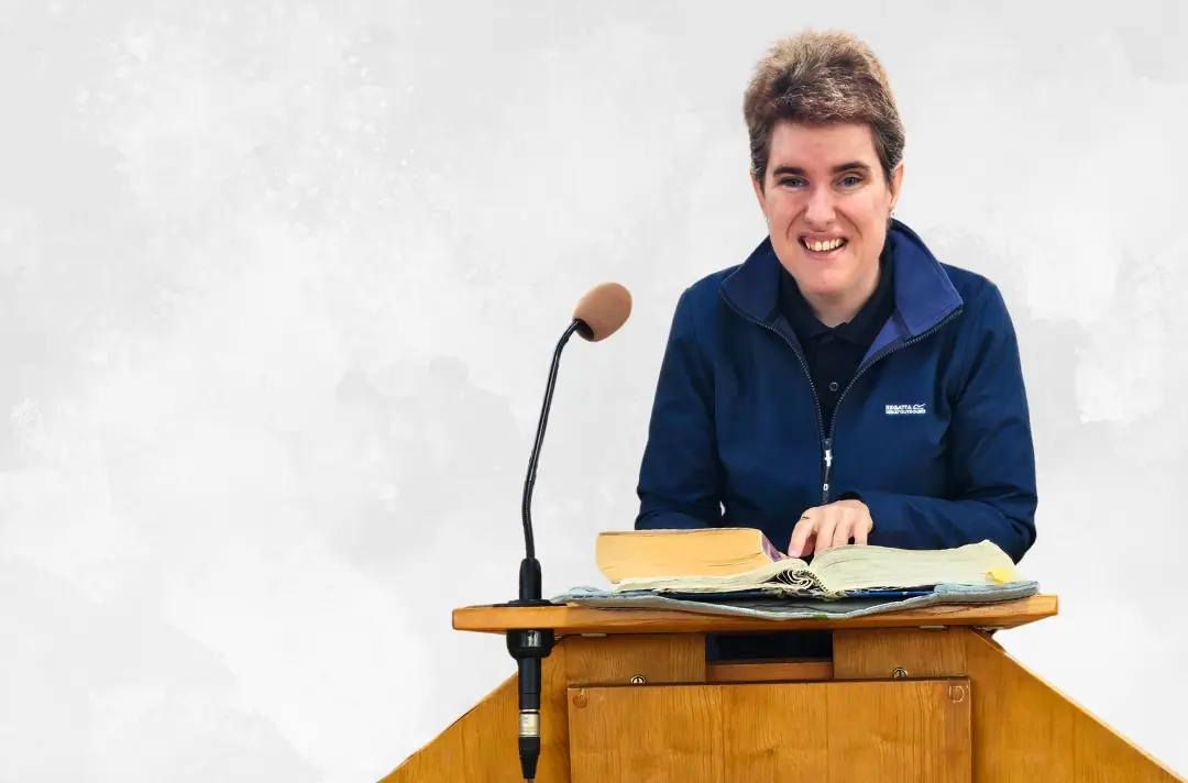 A photo shows Vicki Manley standing at a lectern at Hereford Corps.