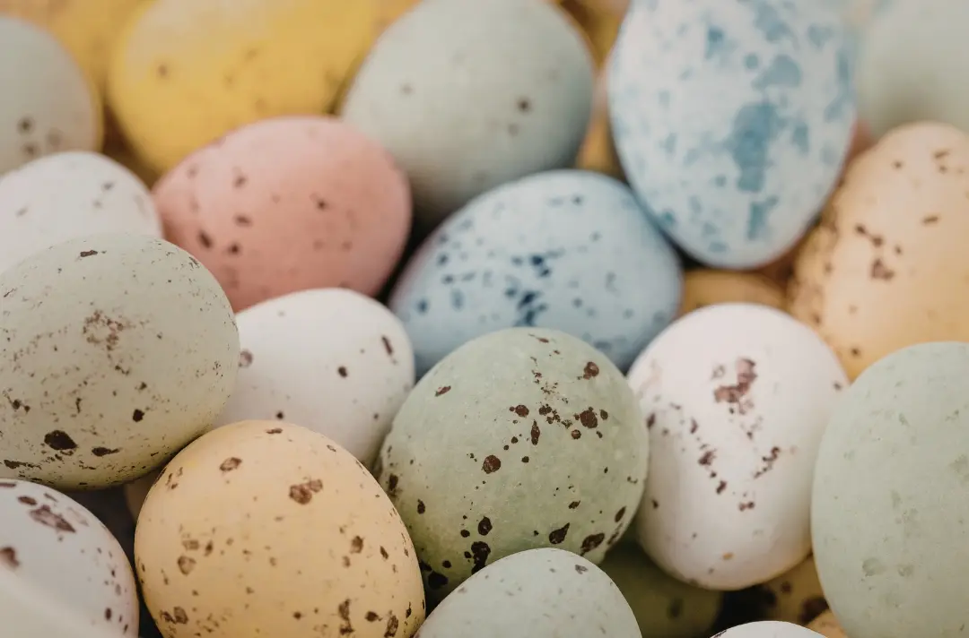 A picture of a number of Easter eggs