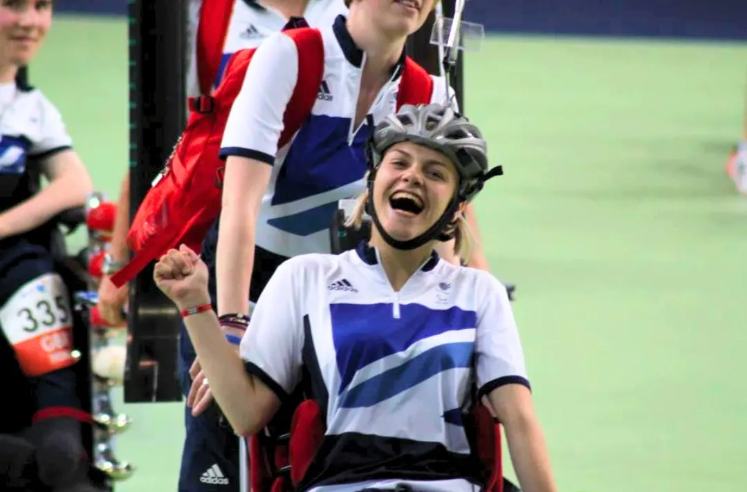 A photo shows Jess Hunter at the Paralympics.