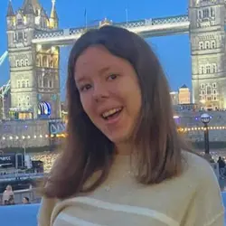 A photo of Niamh Standley.